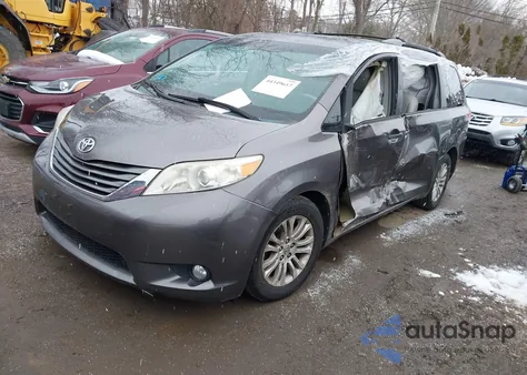 2012 Toyota Sienna Xle V6 8 Passenger from USA, damaged, VIN 5TDYK3DC6CS246443